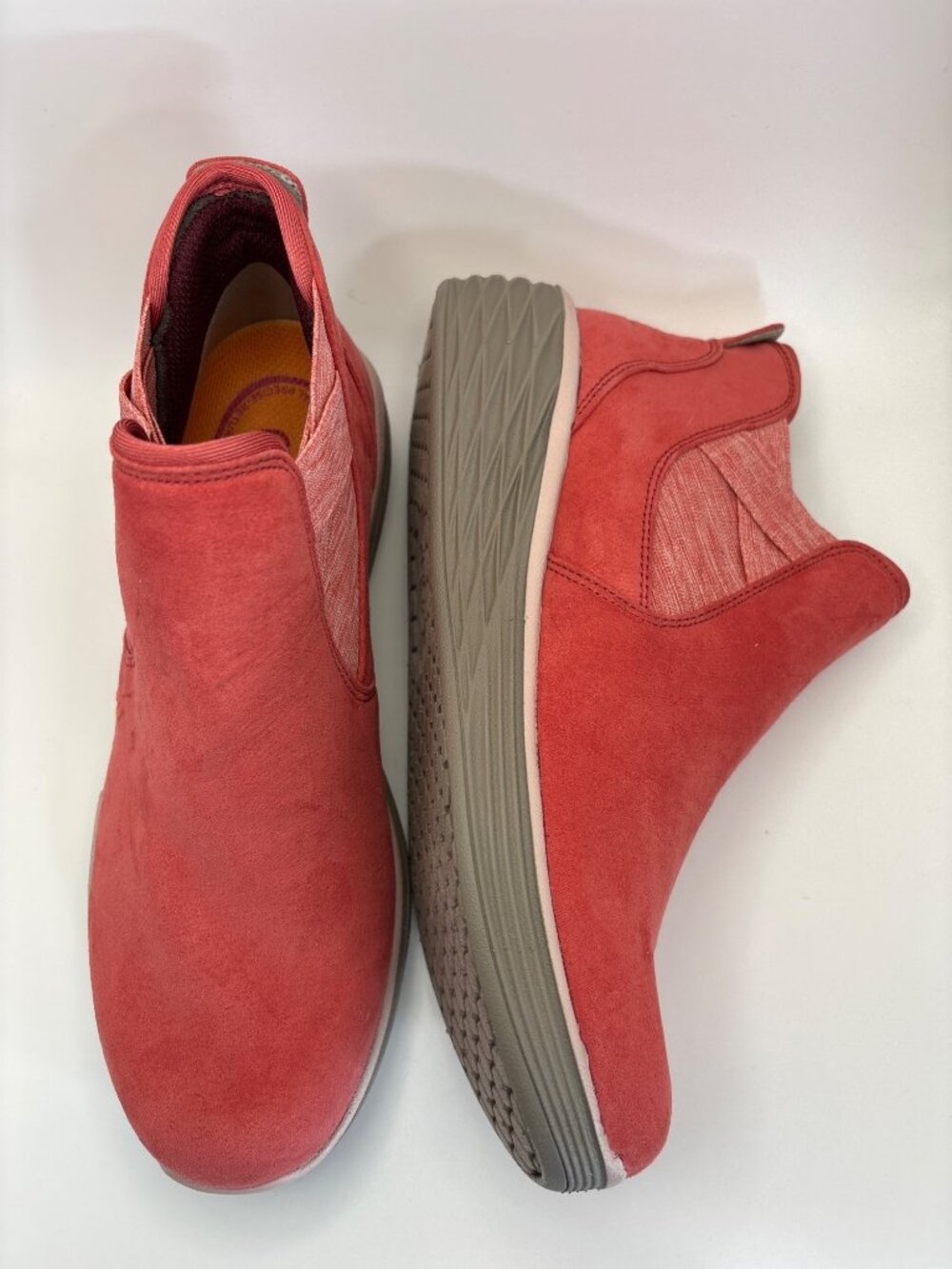 Ryka Noelle Suede Water Repellent Stretch Ankle Bootie Boots Rust Red Sz 8 NWOB